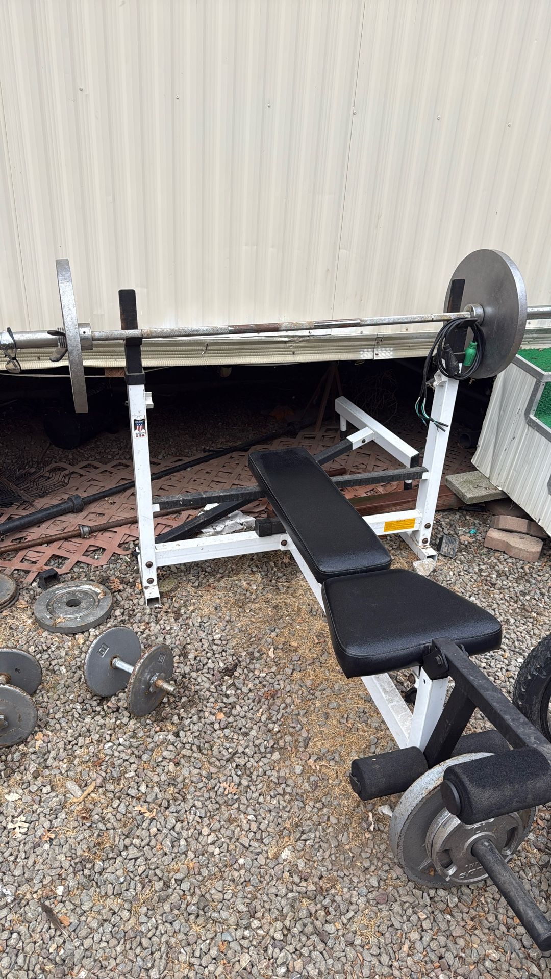 Bench And Weighs