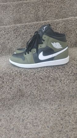Jordan 1s size 10