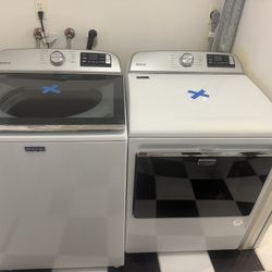 Maytag Washer And electric Dryer Combo 