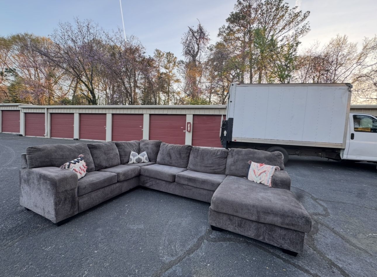 Spacious Ashley Sectional ( Delivery Offered ) 