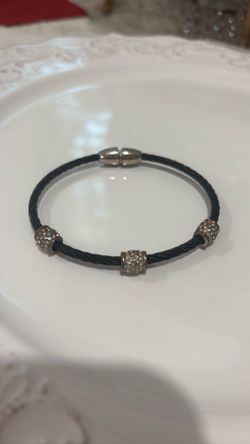 Gently used m/l bracelet