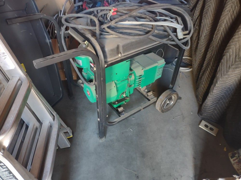 5000 Watt Generator