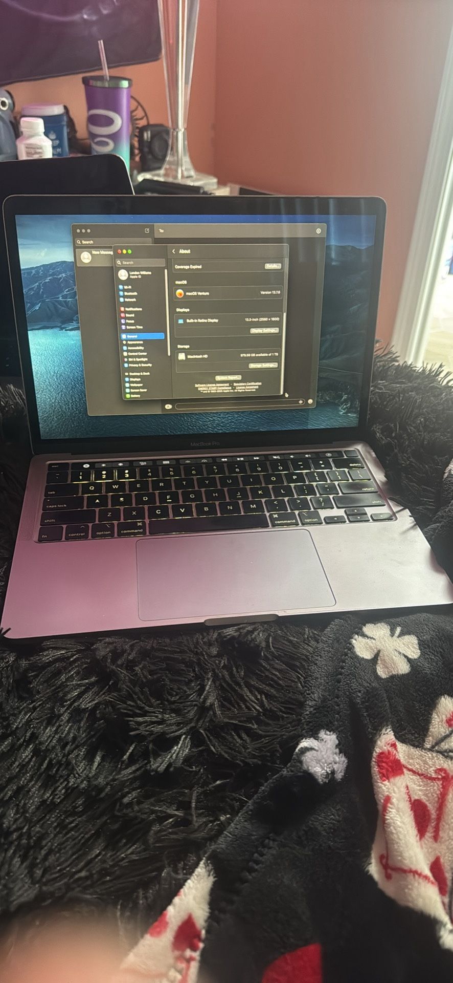 MacBook Pro 13 A2251