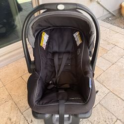GRACO Snug Ride Baby Car Seat 