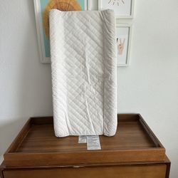 West Elm Changing Table Attachment And Cushion 