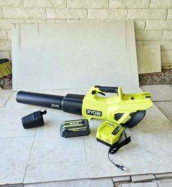 RYOBI 40V HP Brushless Whisper Series Leaf Blower KIT 650 CFM
