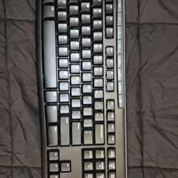 Logitech Wireless Keyboard and Mouse 