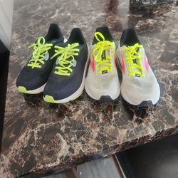 2 Pair Of Shoes  7 In A Half 