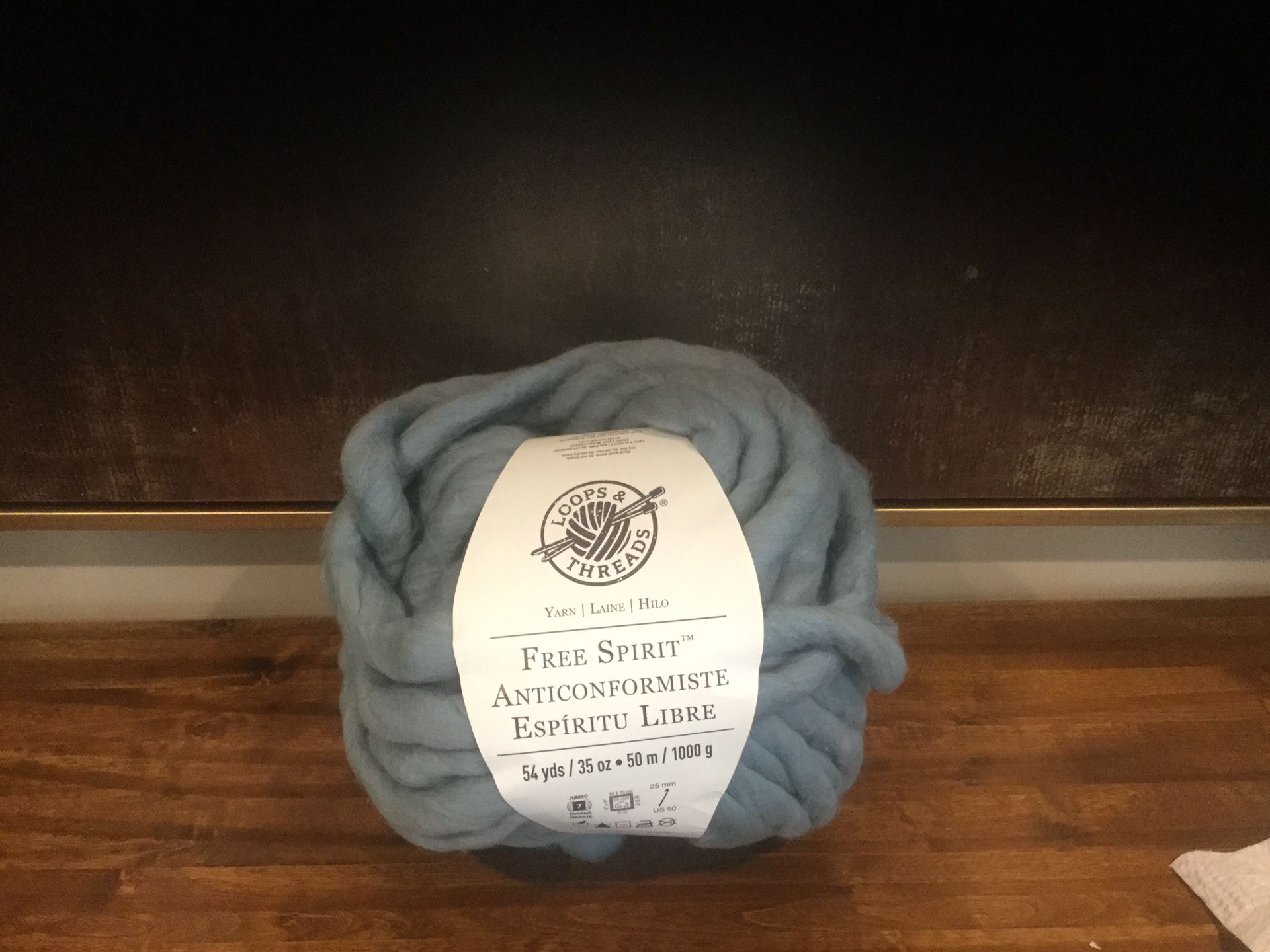 Loops & Threads free Spirit yarn blue