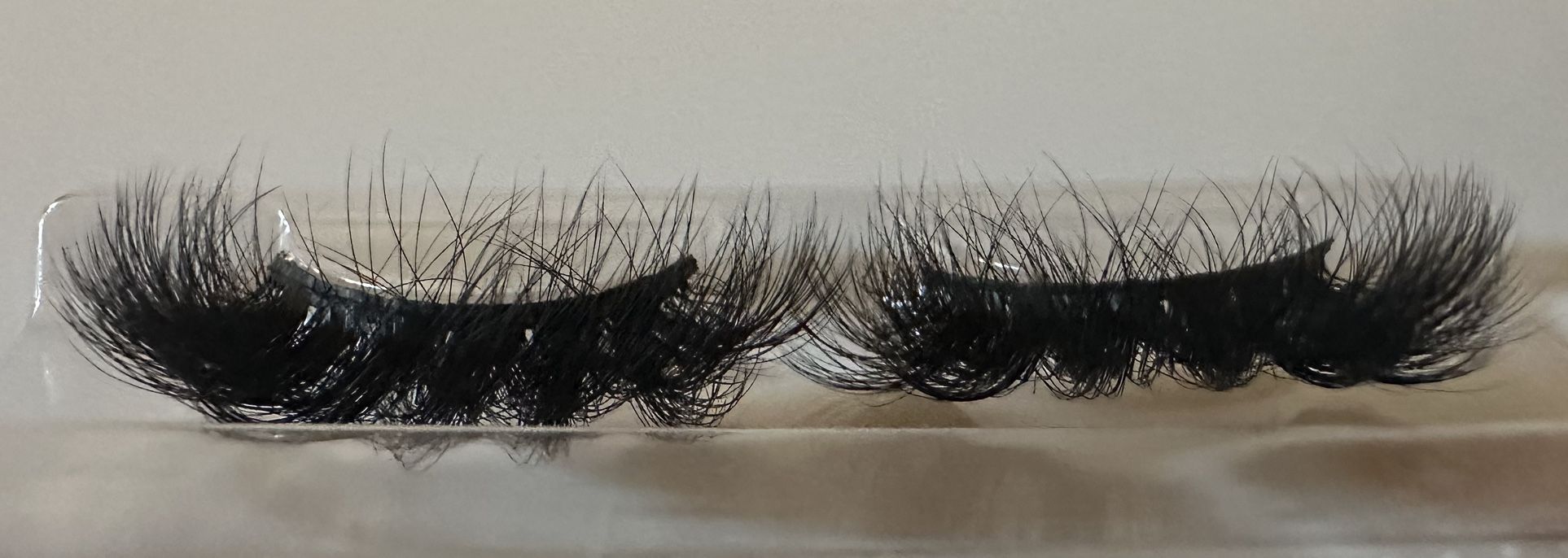 Quality Real MMink lashes 13MM-25MM. Over 55 Styles Available to Chose From. 