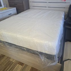 Queen memory foam mattress 10"-12"