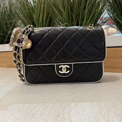 Chanel Shoulder Bag
