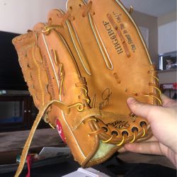 Baseball Gloves 