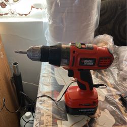 Black And Decker Drill And Screw Driver 12 Volt 
