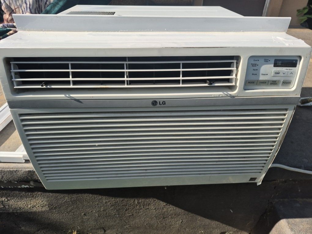 LG air conditioner 15,000 btu