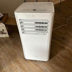 Haier Air conditioner/ Dehumidifier 