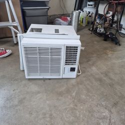 LG Air Conditioner