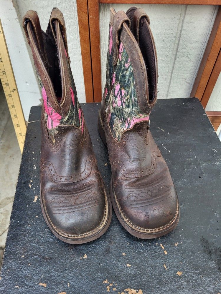 Boots Size 9,5