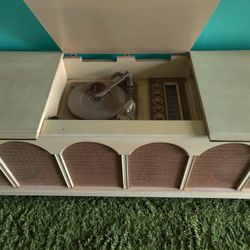 Vintage Stereo System
