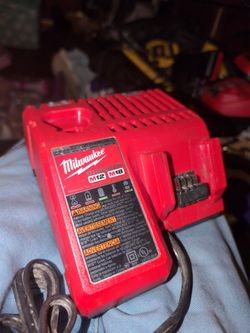 Milwaukee Duel Charger M12 &M18