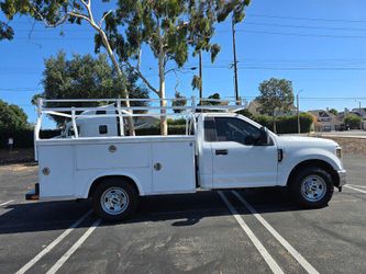 2018 Ford F-350 Chassis