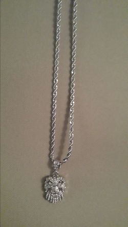 Lion charm with chain not silver