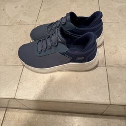 Men’s Sketchers-8 1/2 WIDE