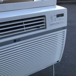 15,000 Btus Window Air Conditioning $300