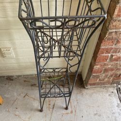 Cast Iron Plant Holder 