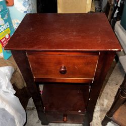 End Table / Night Stand 