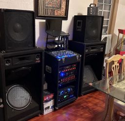DJ