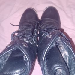 Woman's Fur Boots Size 7.5