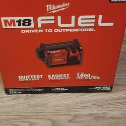 Mikwaukee M18 FUEL COMPRESSOR NEW IN BOX