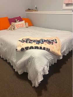 Queen Bed