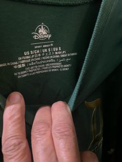 Disney sweaters all alike green men large size