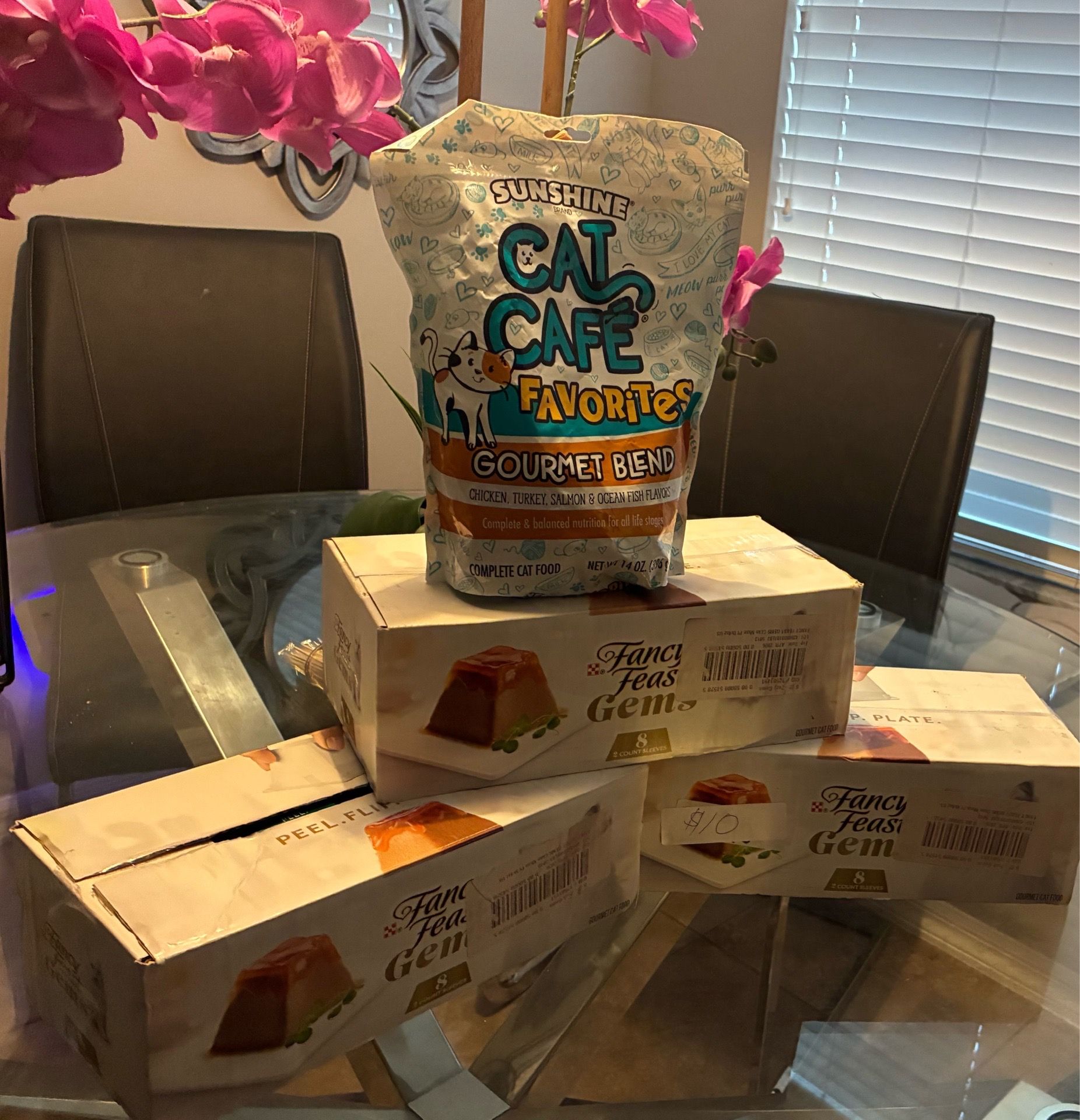 Fancy feast gems