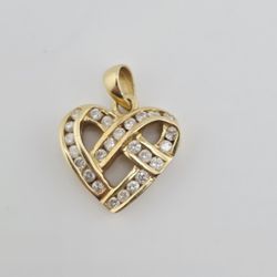 14k gold diamond heart pendant