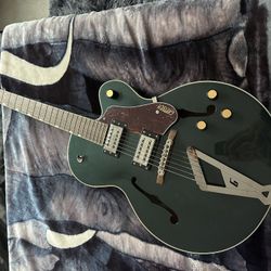 Gretsch Streamliner Hollow body 