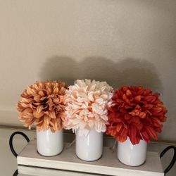Warm Flower Table Decor