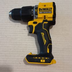 Brand New DEWALT Atomic Brushless 1/2” Hammer Drill Driver.     80 Firm on Price.    80 Firme en Precio.