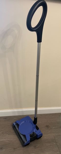 Shark cordless floor/carpet sweeper V2700Z