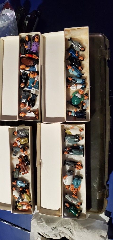 40 Lil Homie Figures