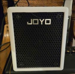 JOYO Vibe Cube BA-30 Bass Amplifier – White