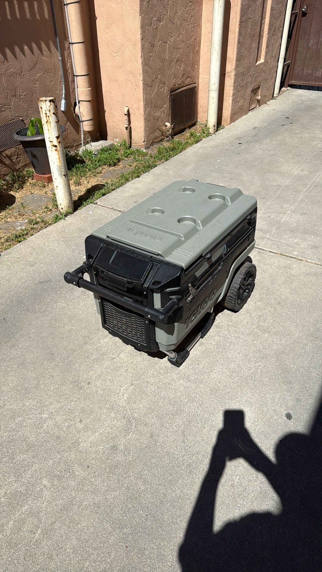 Igloo Cooler Heavy duty all terrain