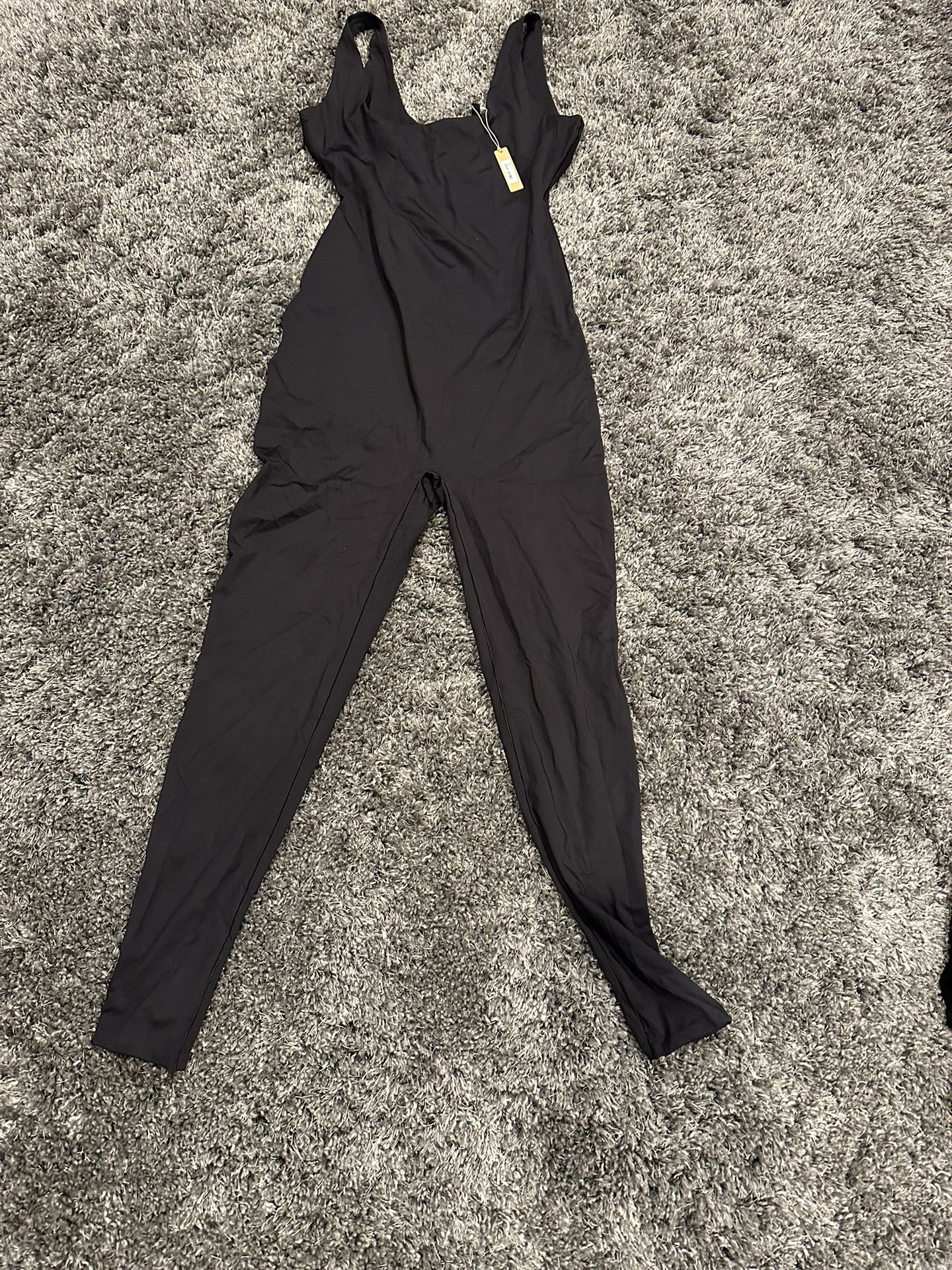 Brand New SKIMS Jumpsuit/ Bodysuit - Size Large
