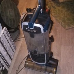 Shark Rotator Upright Vacuum 