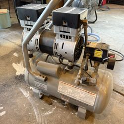 California Air Tools 4710SQ Quiet Flow 1.0 Hp 4.7 Gal. Air Compressor