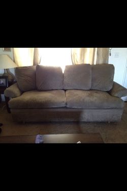 Couch set