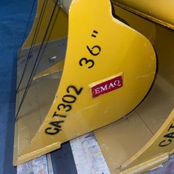 Caterpillar 304 mini excavator rock bucket 24” inch width