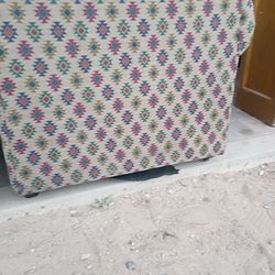 A set of 2 couch/ love seats